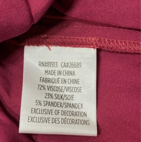 Robert Graham Womens Blouse Jordyn Silk Blend Burgundy V-Neck Smock Cuffs Size M - Picture 8 of 8